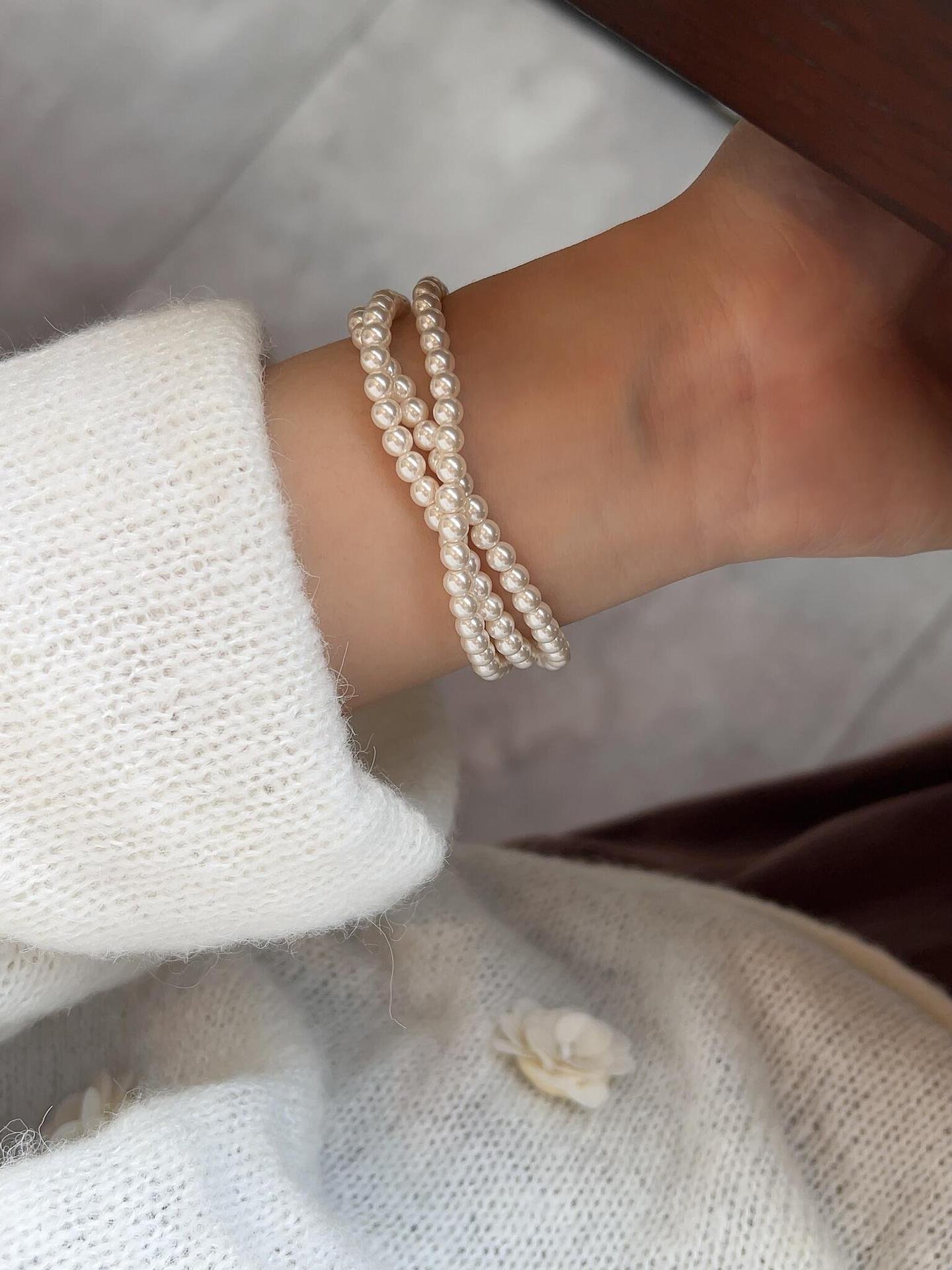 Three Layers Pearl Bracelet - Image 3