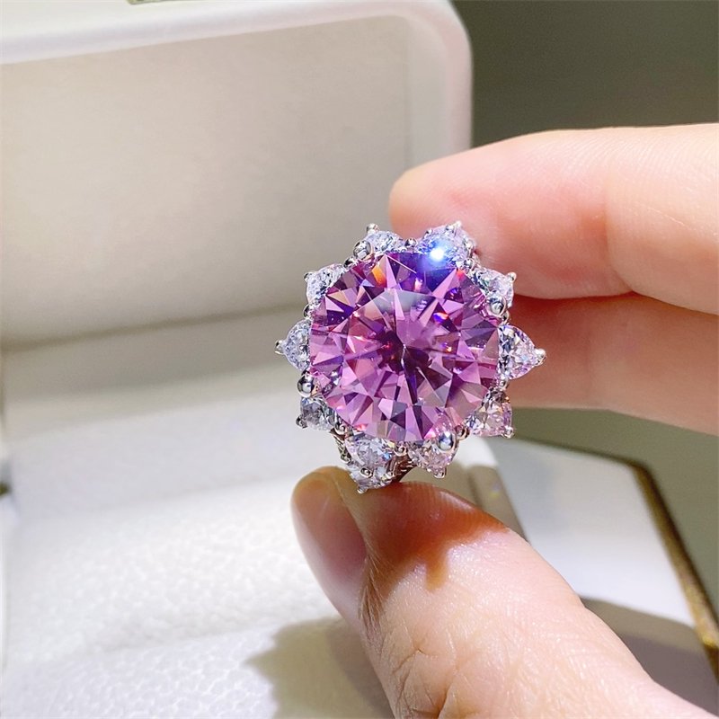 10 Carat Moissanite Zircon 925 Sterling Silver Ring - Image 3